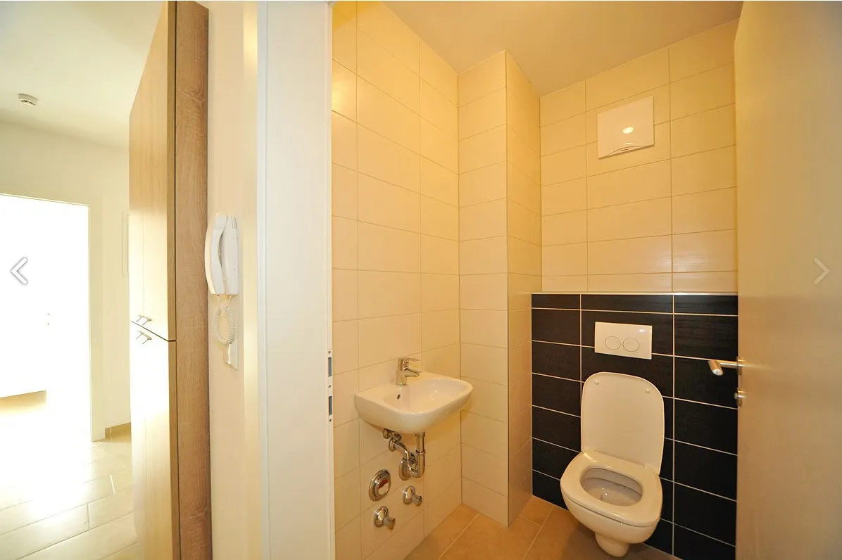 Toilet in a separate room in the room for workers in Klagenfurt